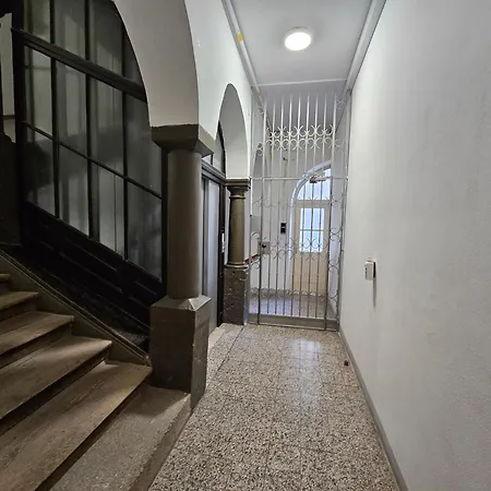 Διαμέρισμα Historic Townhouse Tina By Hall *