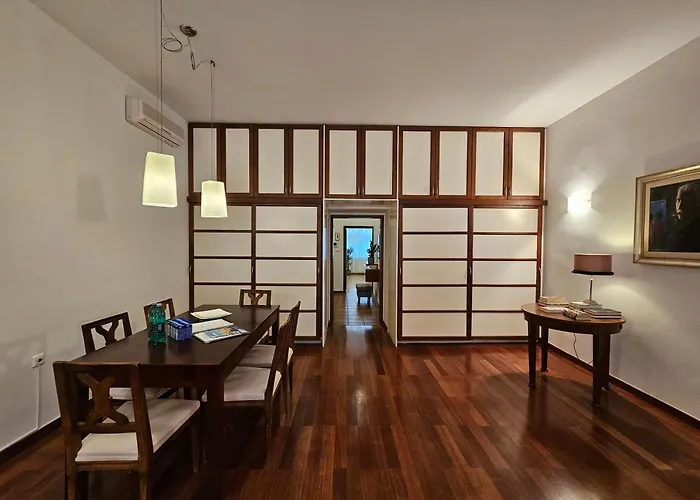 Appartamento Historic Townhouse Tina By Hall Lubiana