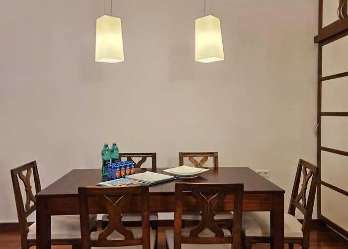 Historic Townhouse Tina By Hall Lubiana