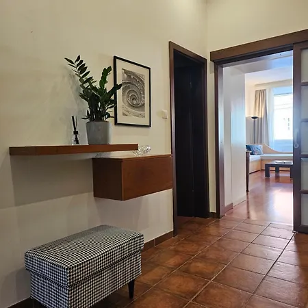 Apartamento Historic Townhouse Tina By Hall