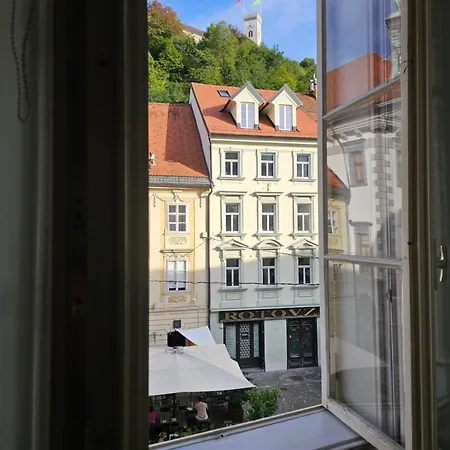 Apartamento Historic Townhouse Tina By Hall