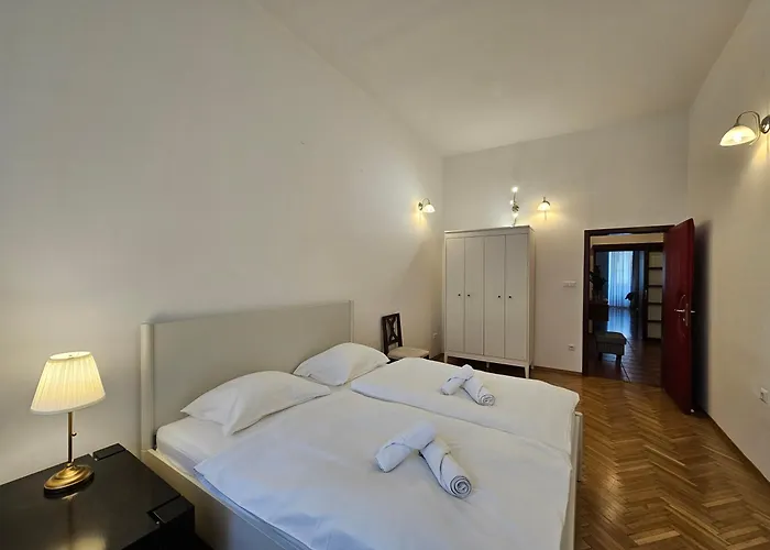 Historic Townhouse Tina By Hall Appartement