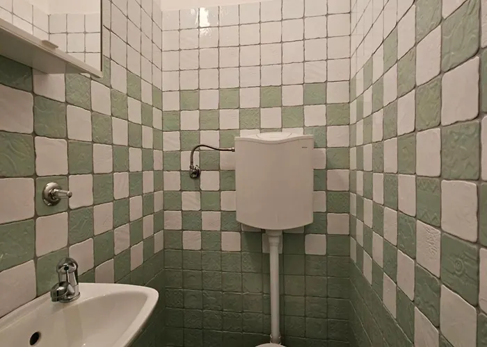 Historic Townhouse Tina By Hall *